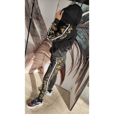 Tuta intera con decorazioni geometriche