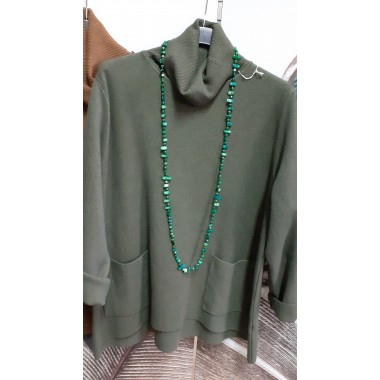 Maxi maglia di lana con collo alto |