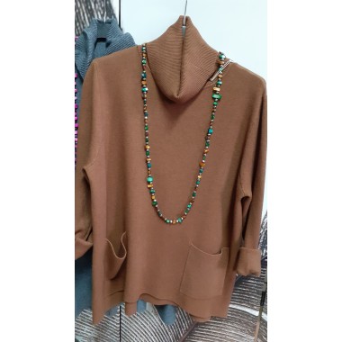 Maxi maglia di lana con collo alto |