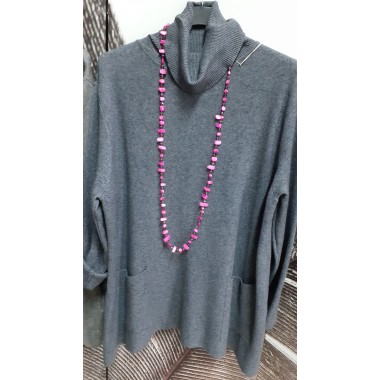 Maxi maglia di lana con collo alto |