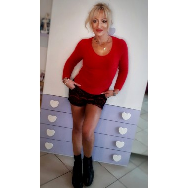 Maglione di lana peluche aderente scollo