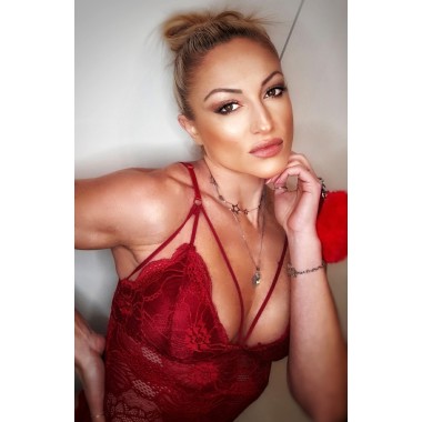 Top di pizzo con coppe imbottite | Love