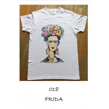T-shirt artistiche dipinte a mano | Arte