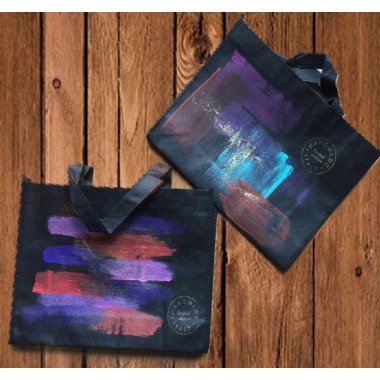T-shirt artistiche dipinte a mano | Arte