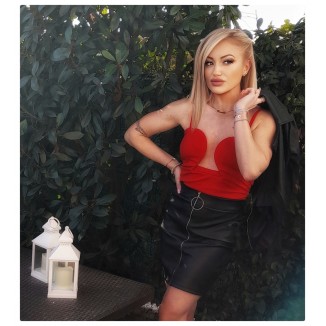 Body dal taglio originale con coppe