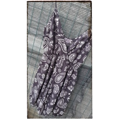 Tutina corta a fantasia geometrica |