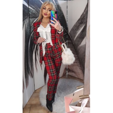 Completo scozzese | Giusy