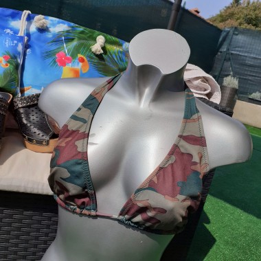 Bikini a triangolo fantasia mimetica |