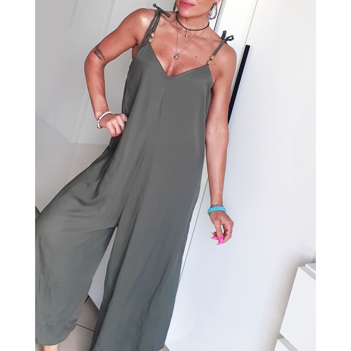 Tutina con scollo profondo a cuore |